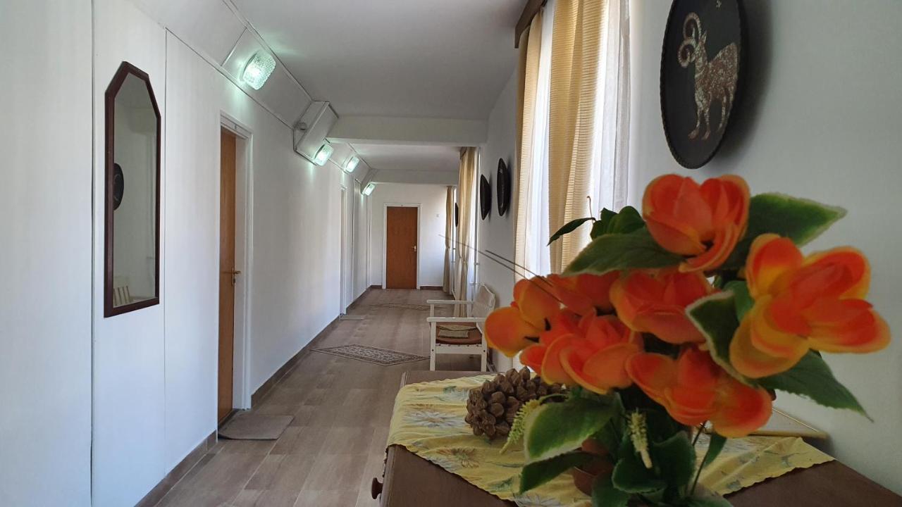 Harmónia Apartmanház Balatonlelle Esterno foto