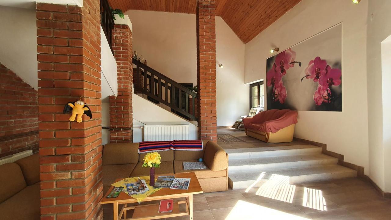 Harmónia Apartmanház Balatonlelle Esterno foto