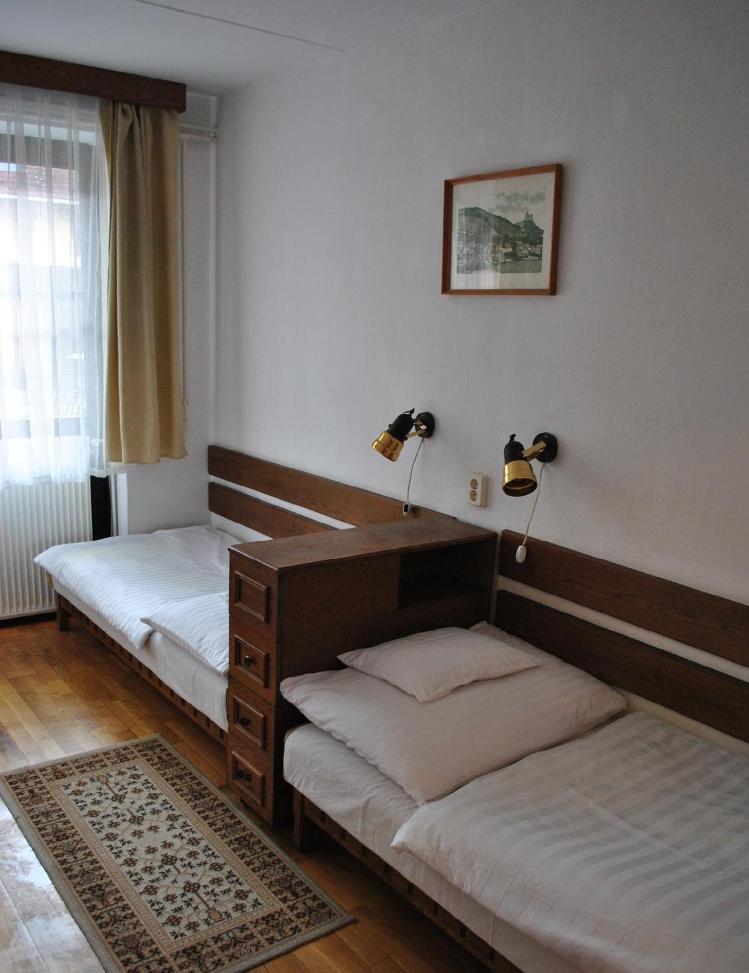 Harmónia Apartmanház Balatonlelle Camera foto
